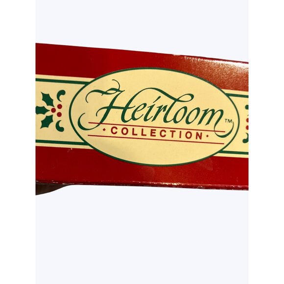 Carlton Cards Heirloom Collection Natures Friends Porcelain Christmas Ornament - Picture 2 of 9